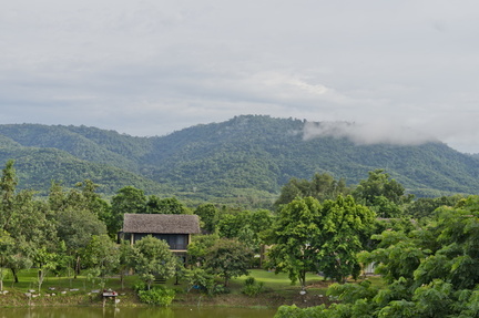 moutains with clouds 