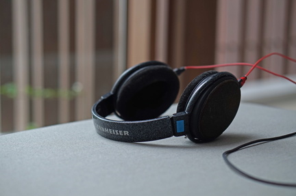 Headphone