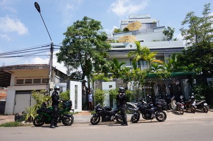 Leaving the hotel and off towards Phnom Penh